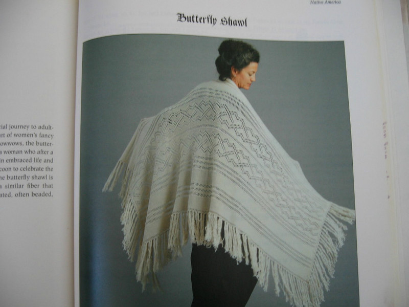 New Prince swaddled in knitted lace - 大愛英國小王子的蕾絲毯子[花樣圖解搜索中] [我和我的小伙伴們都被它吸引了！] - 舒舒愛折騰 - 上班折騰打印機(jī)，下班奶娃打毛衣